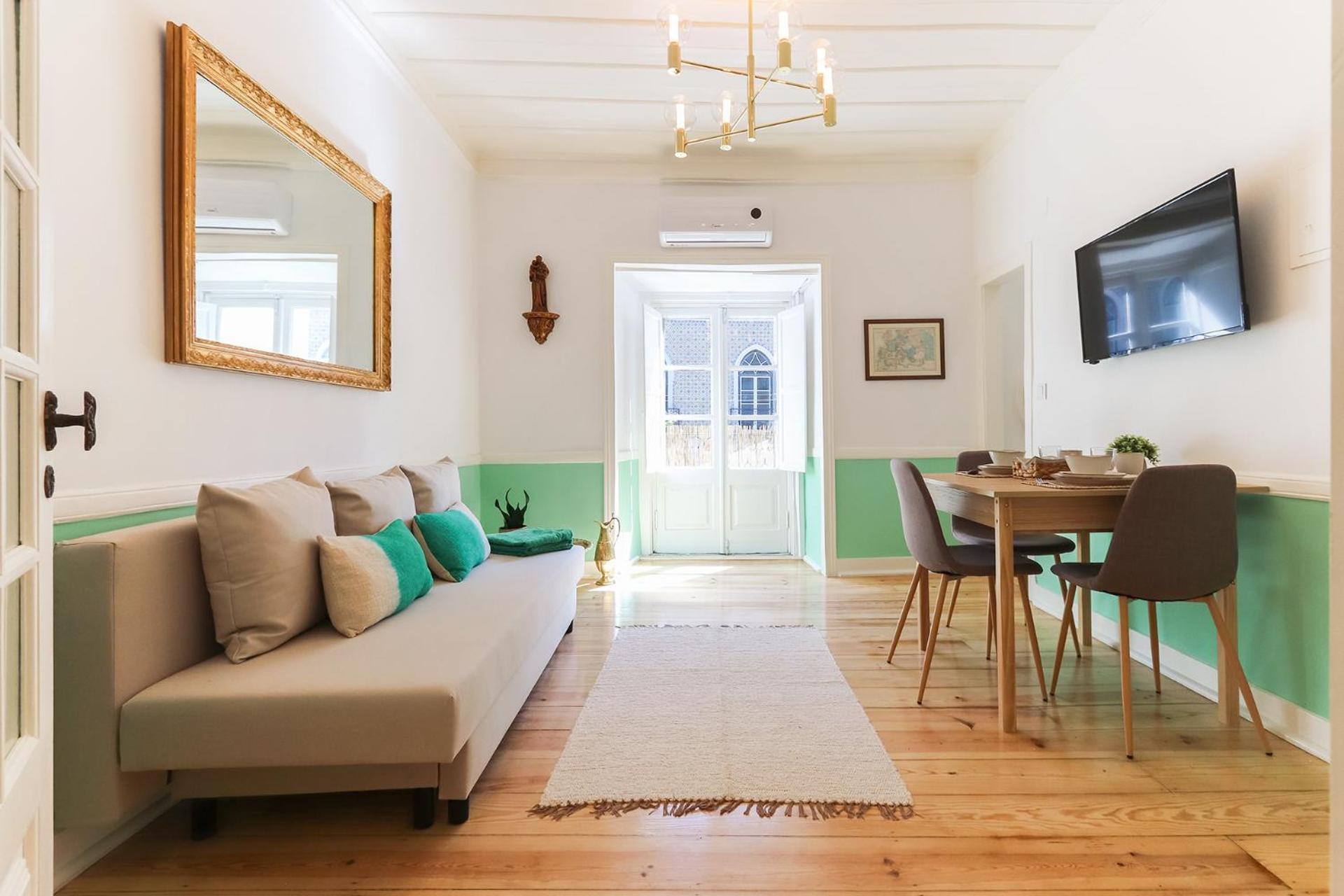 Castelo Premium By Homing Apartment ลิสบอน ภายนอก รูปภาพ